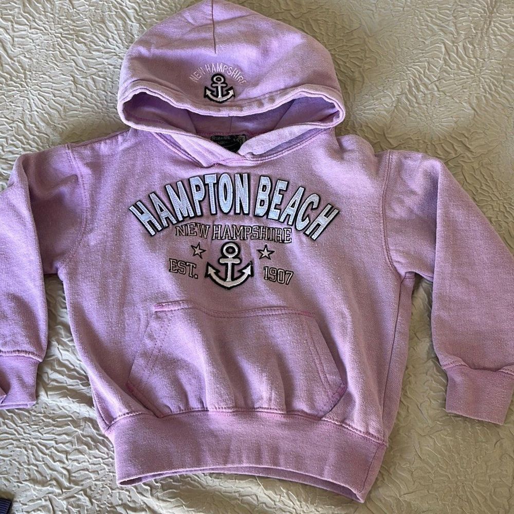 Girls Hampton Beach NH Hooded Sweatshirt. Size Small‎